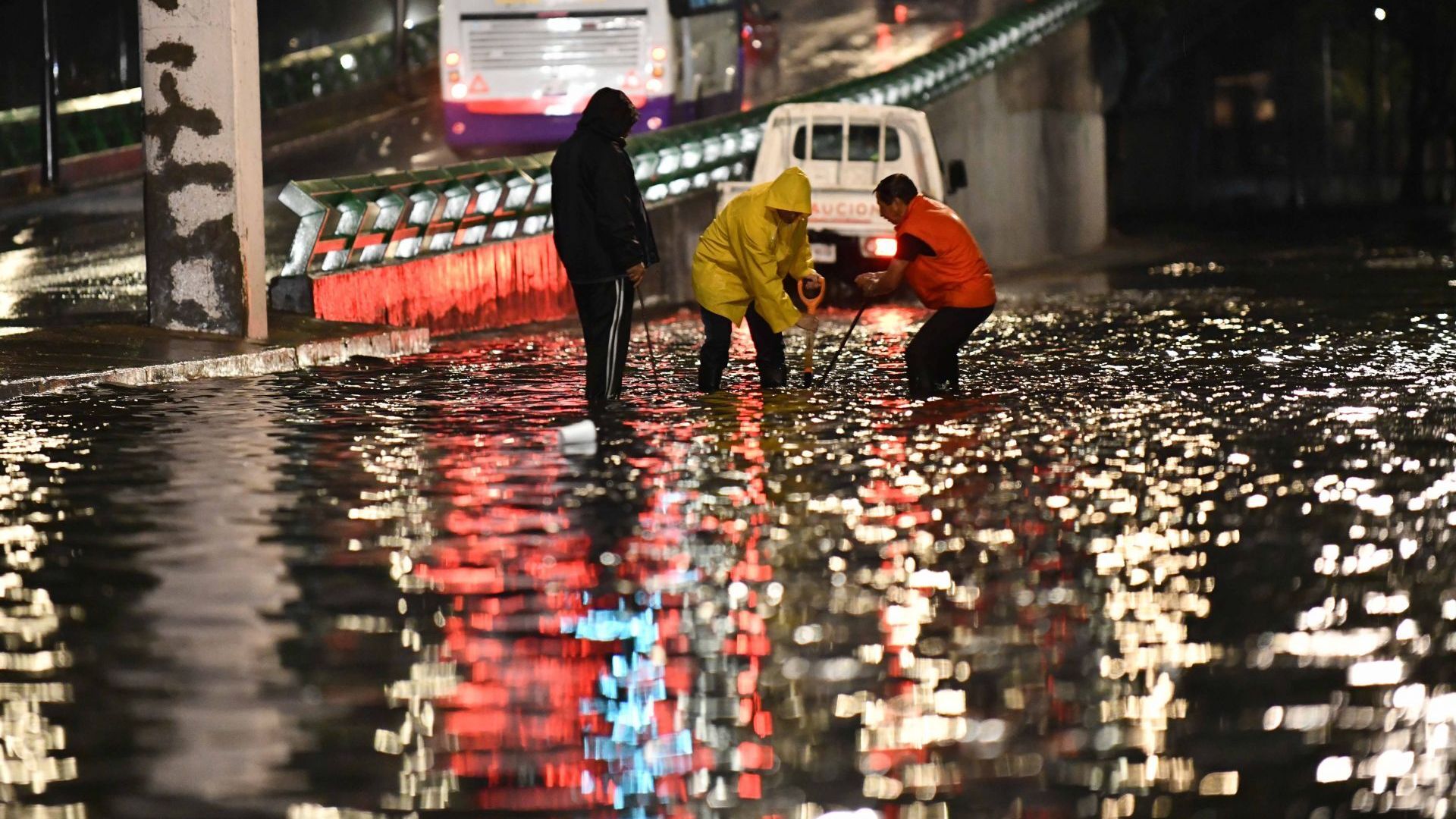 Una torrencial lluvia acompañada de granizo se registro esta tarde noche en la Ciudad de México. Foto: Cuartoscuro/ Archivo